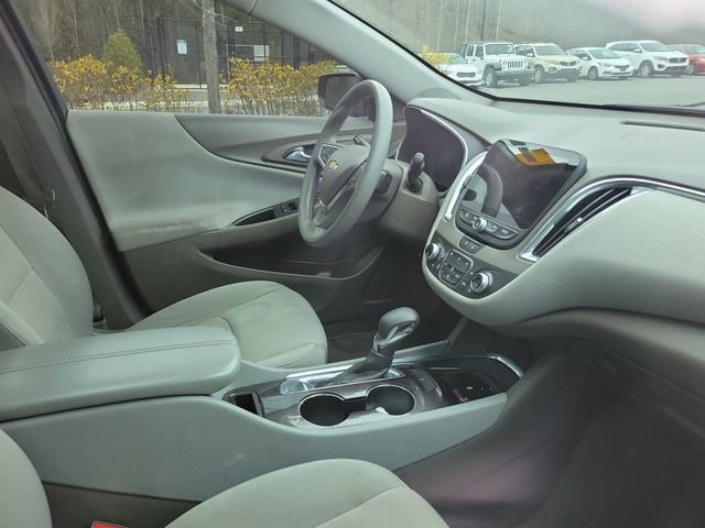 Used 2021 Chevrolet Malibu LT image 10