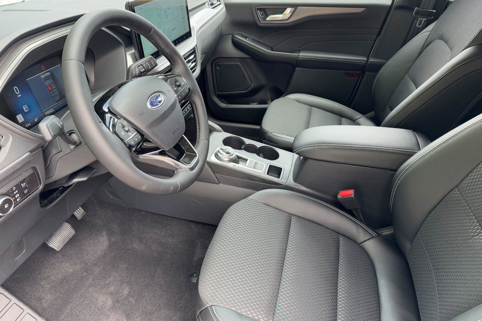 New 2025 Ford Escape PHEV image 7