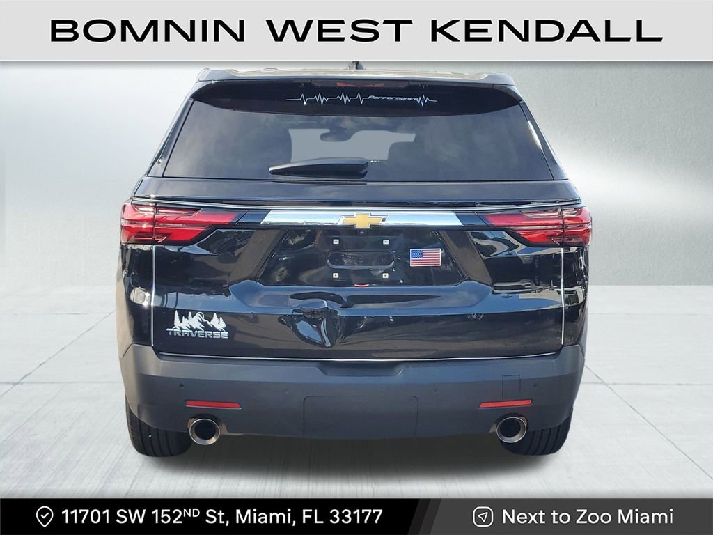 Used 2023 Chevrolet Traverse LS w/ Safety Package image 6