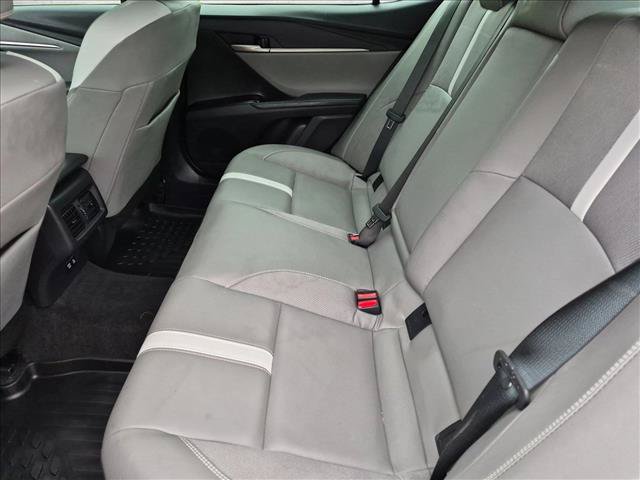 Used 2025 Toyota Camry SE FWD image 21
