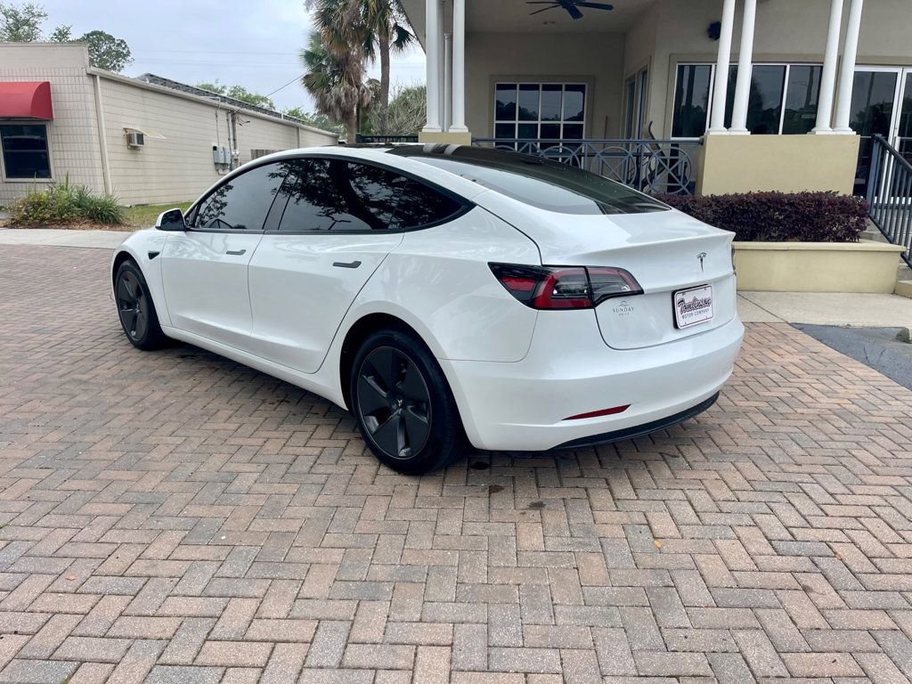 Used 2023 Tesla Model 3 Standard Range image 3