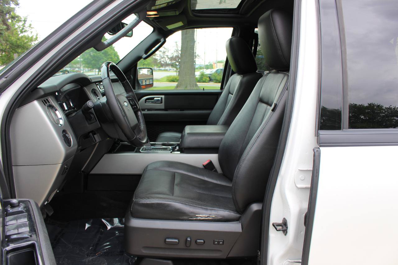 Used 2014 Ford Expedition Limited w/ Equipment Group 301A AWD/4WD image 13