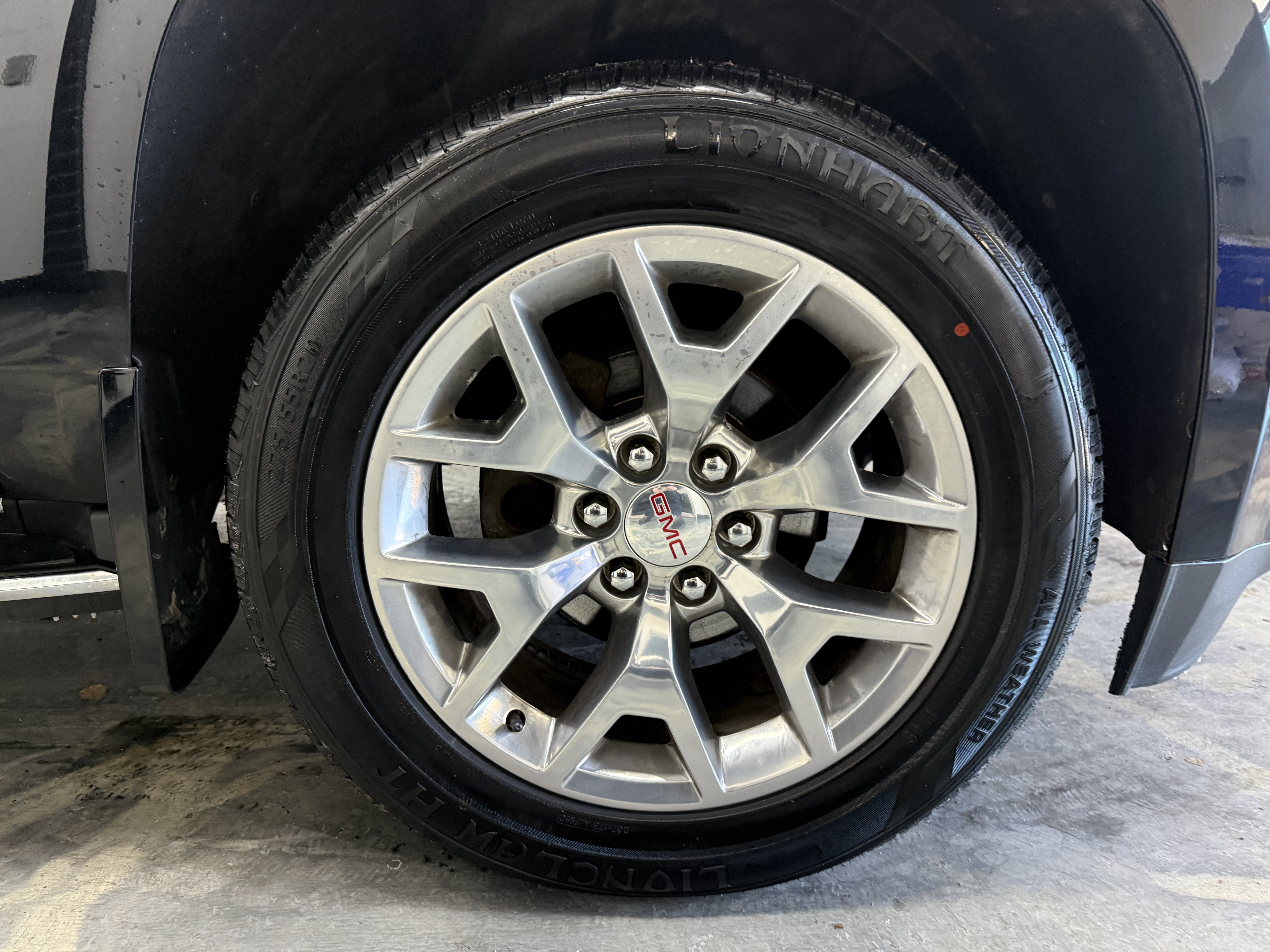 Used 2018 GMC Yukon SLT image 31