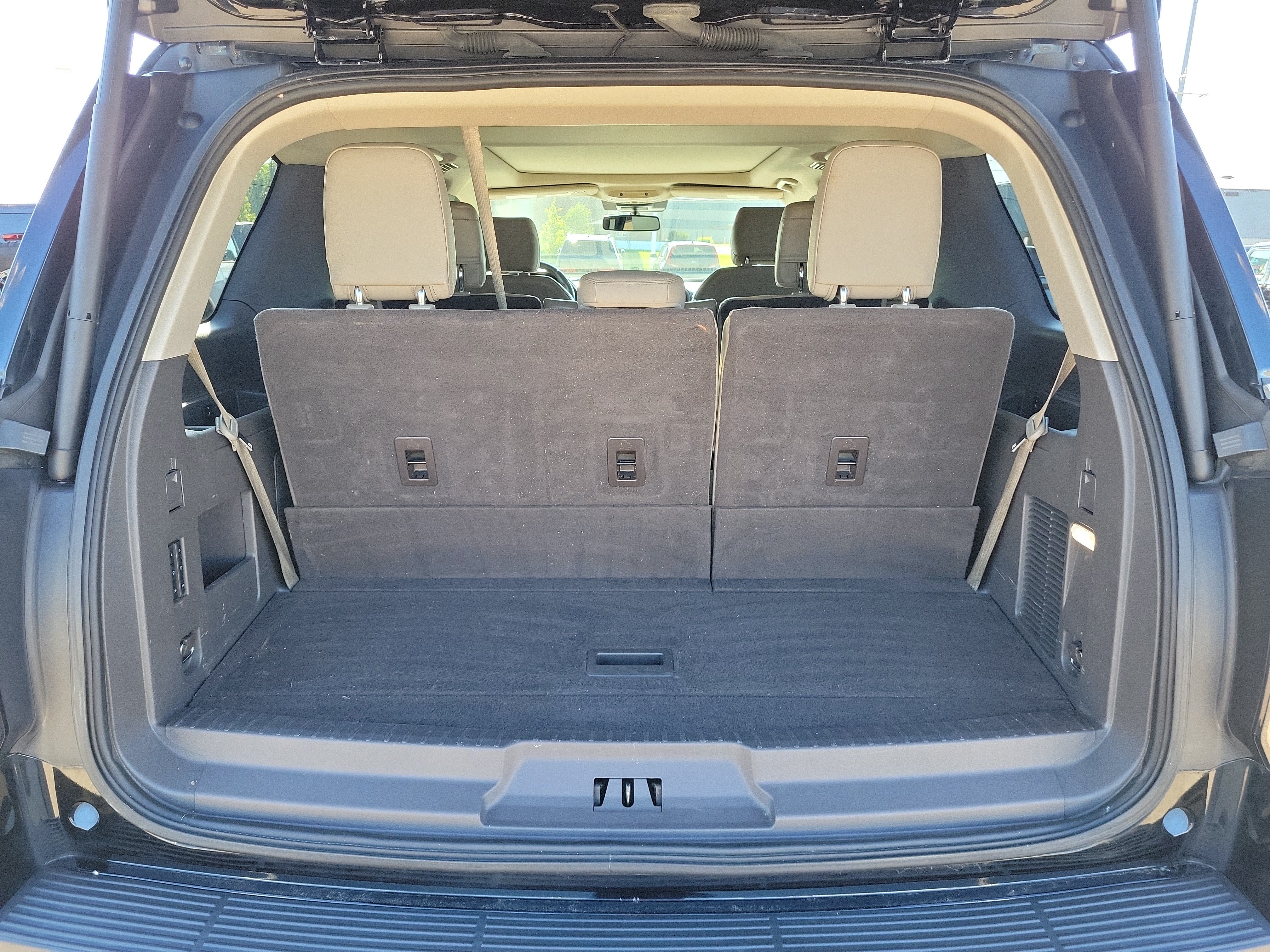 Used 2019 Ford Expedition Limited w/ Equipment Group 301A AWD/4WD image 7