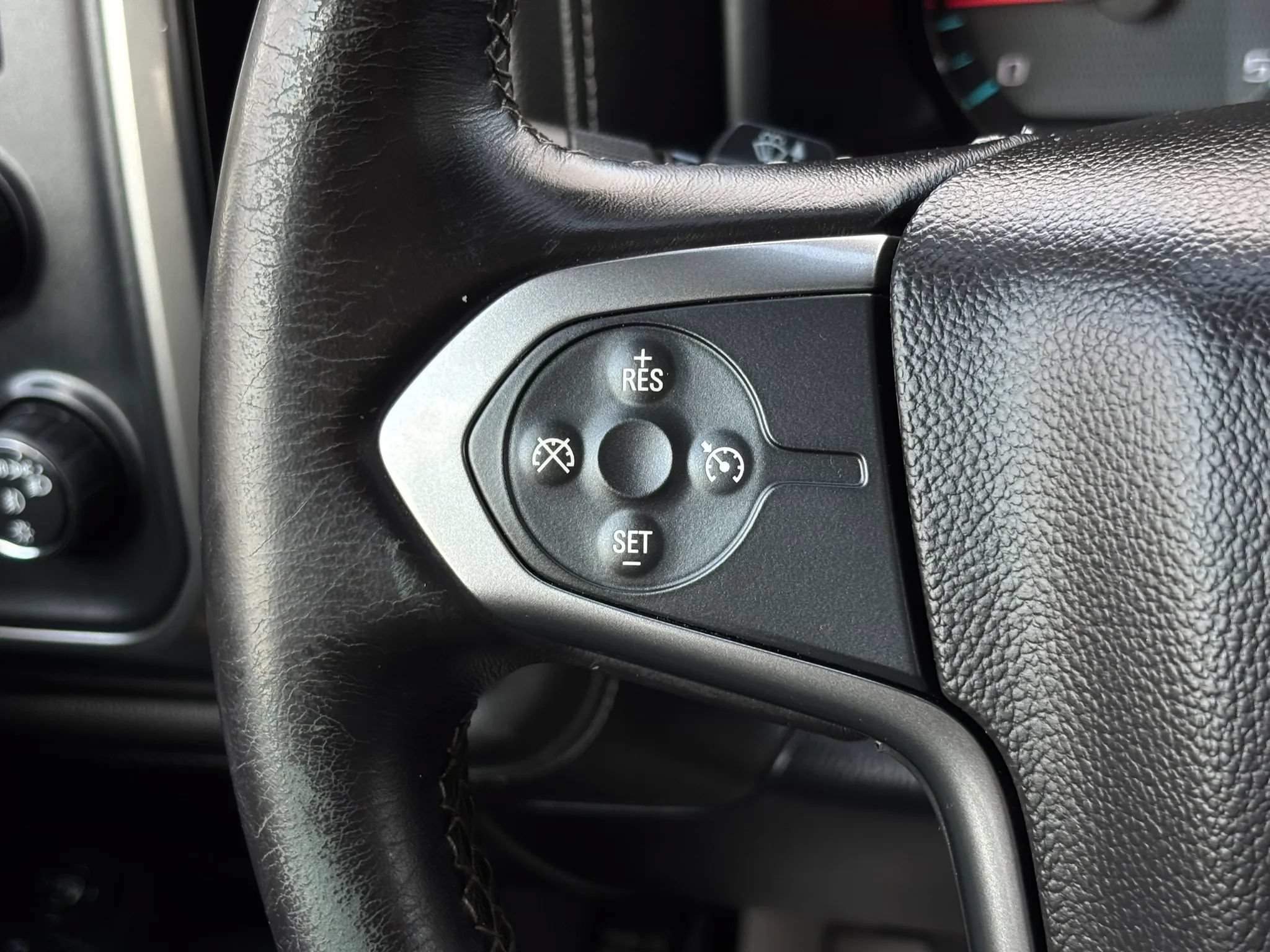 Used 2015 Chevrolet Silverado 2500 LTZ w/ Duramax Plus Package AWD/4WD image 34