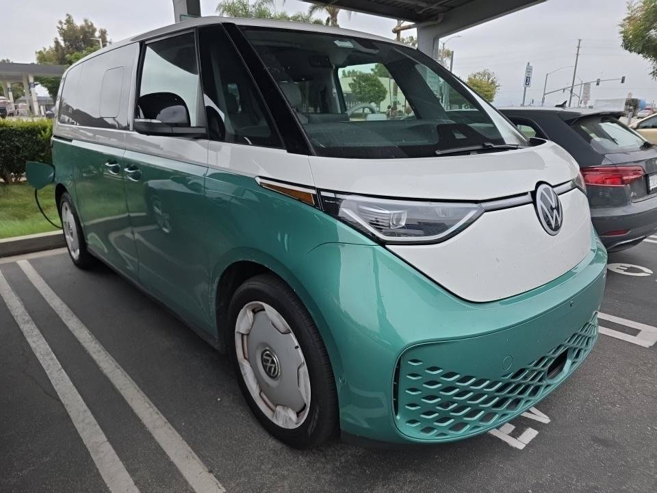 Certified 2025 Volkswagen ID. Buzz 1st Edition RWD image 8
