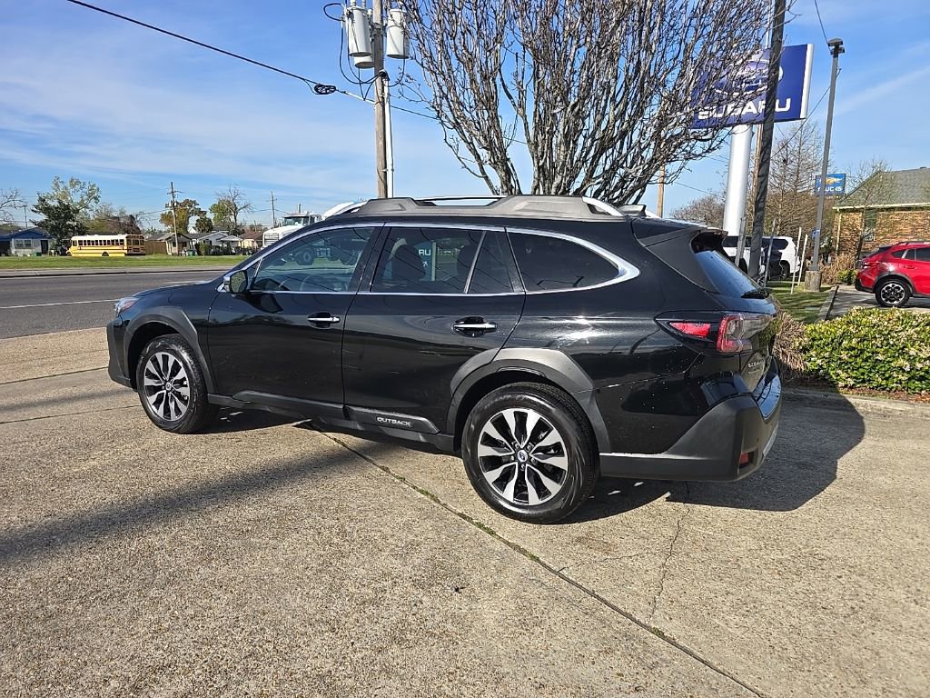 Used 2023 Subaru Outback Touring image 8