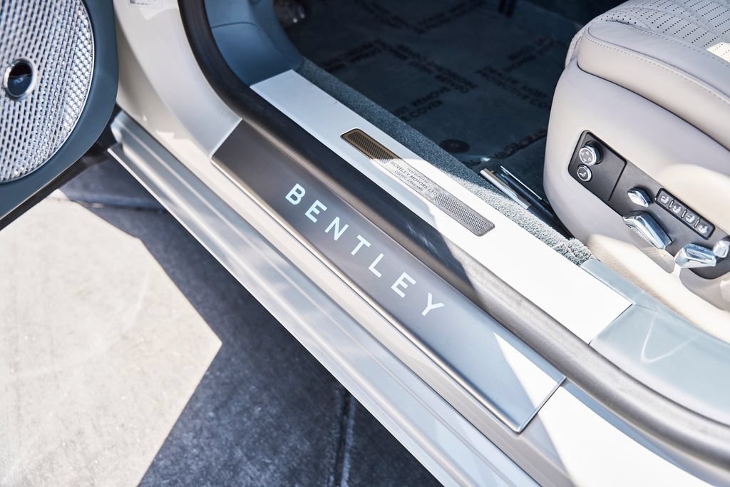 Used 2022 Bentley Flying Spur W12 AWD/4WD image 35