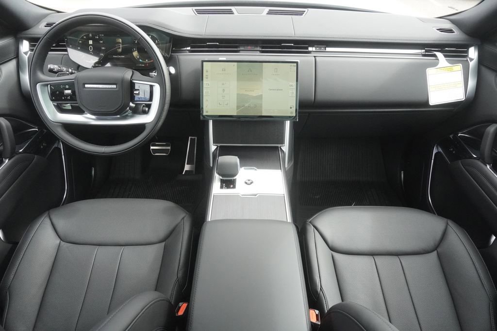 New 2026 Land Rover Range Rover SE image 9