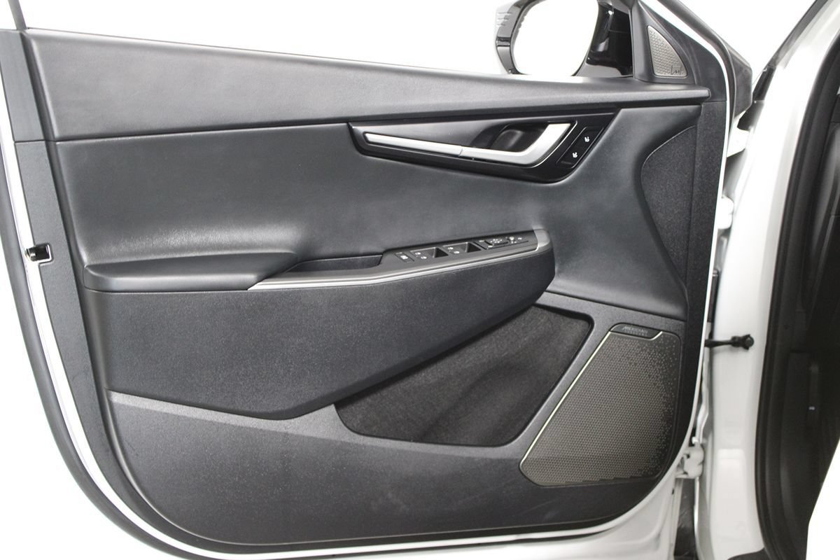 Used 2024 Kia EV6 Wind w/ Wind Technology Package RWD image 9
