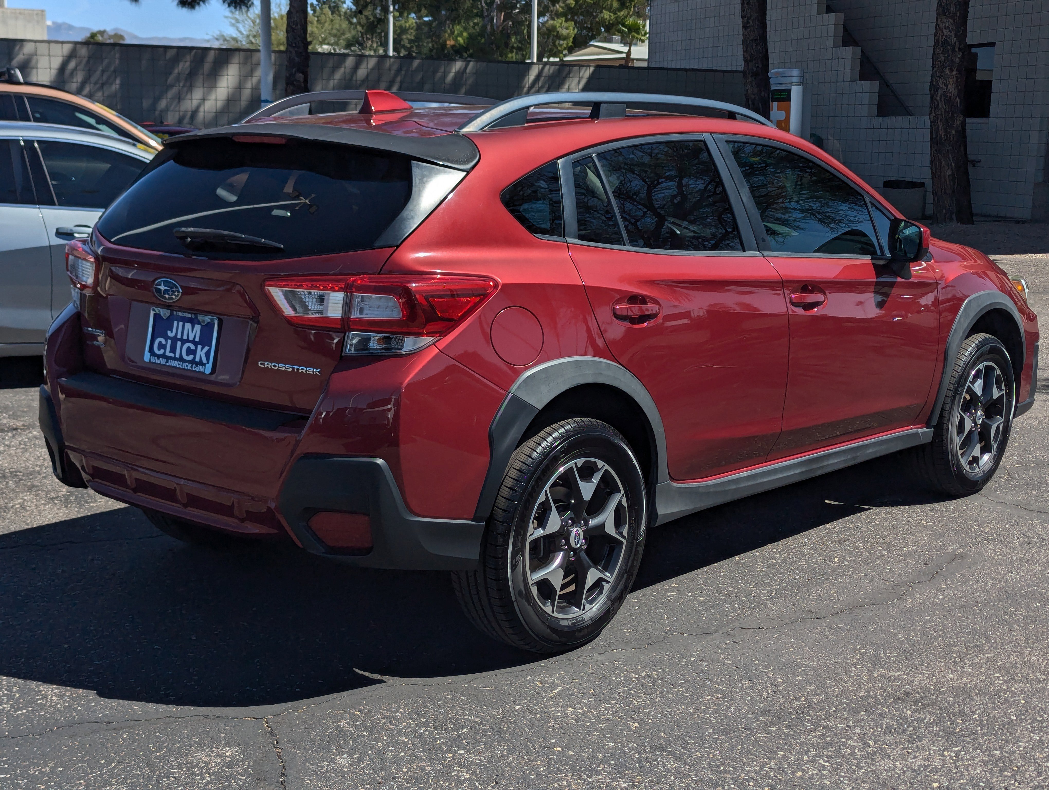 Used 2018 Subaru Crosstrek 2.0i Premium w/ Eyesight System image 2