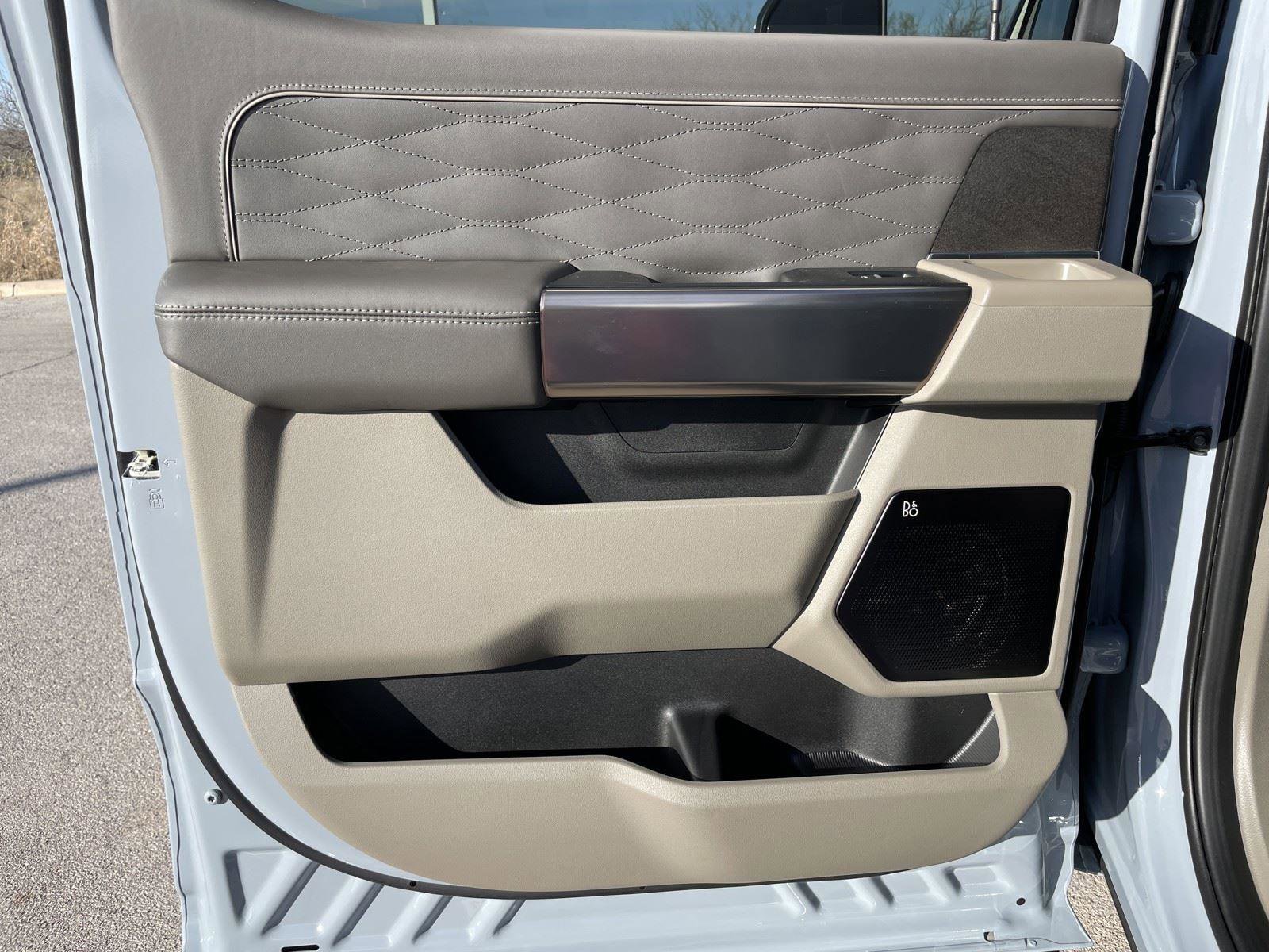 New 2026 Ford F250 Platinum w/ Platinum Plus Package image 22