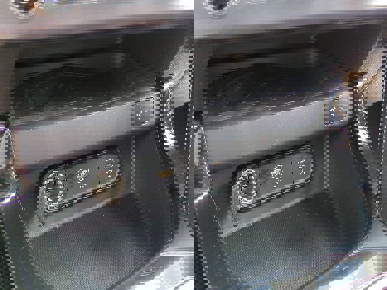 Used 2024 Kia Seltos EX FWD image 22