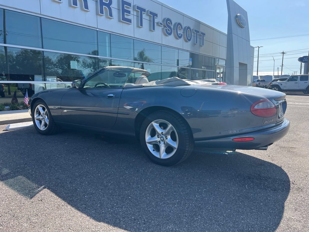 Used 2000 Jaguar XK8 Convertible RWD image 2