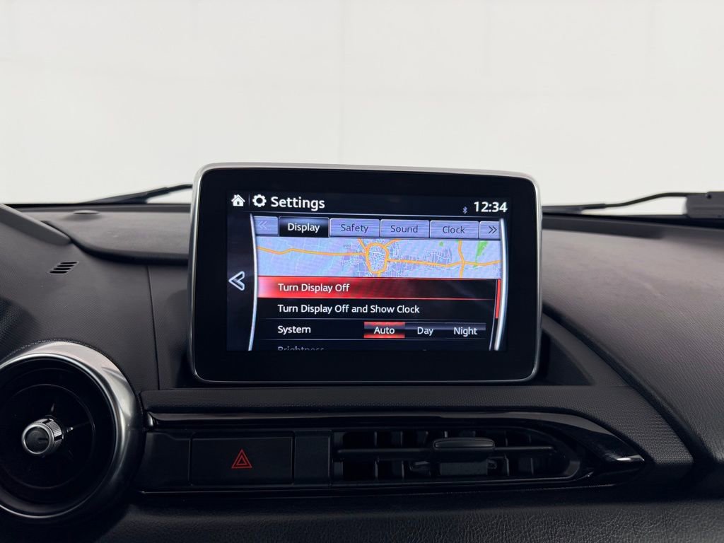 Used 2017 MAZDA MX-5 Miata RF Grand Touring image 18