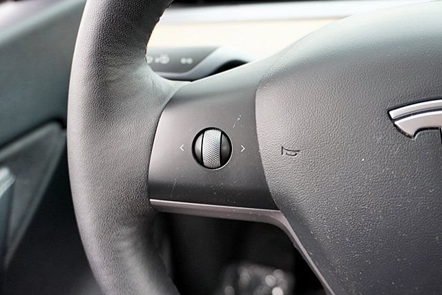 Used 2021 Tesla Model Y Performance AWD/4WD image 49