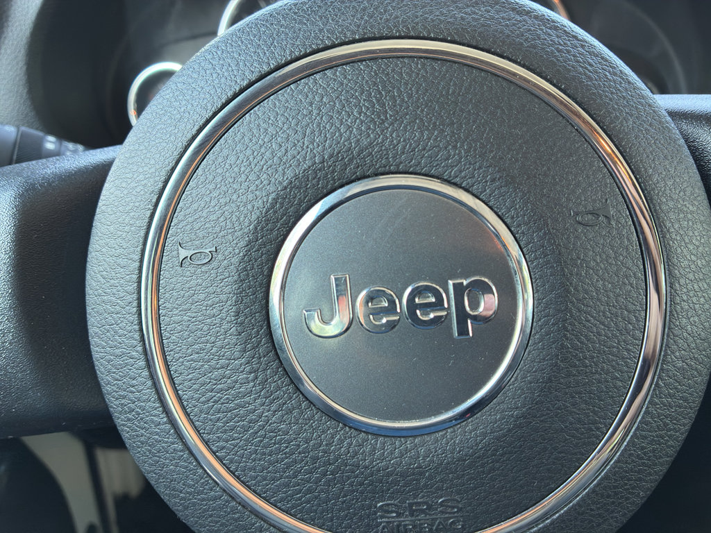 Used 2018 Jeep Wrangler Unlimited Sport w/ Connectivity Group AWD/4WD image 26