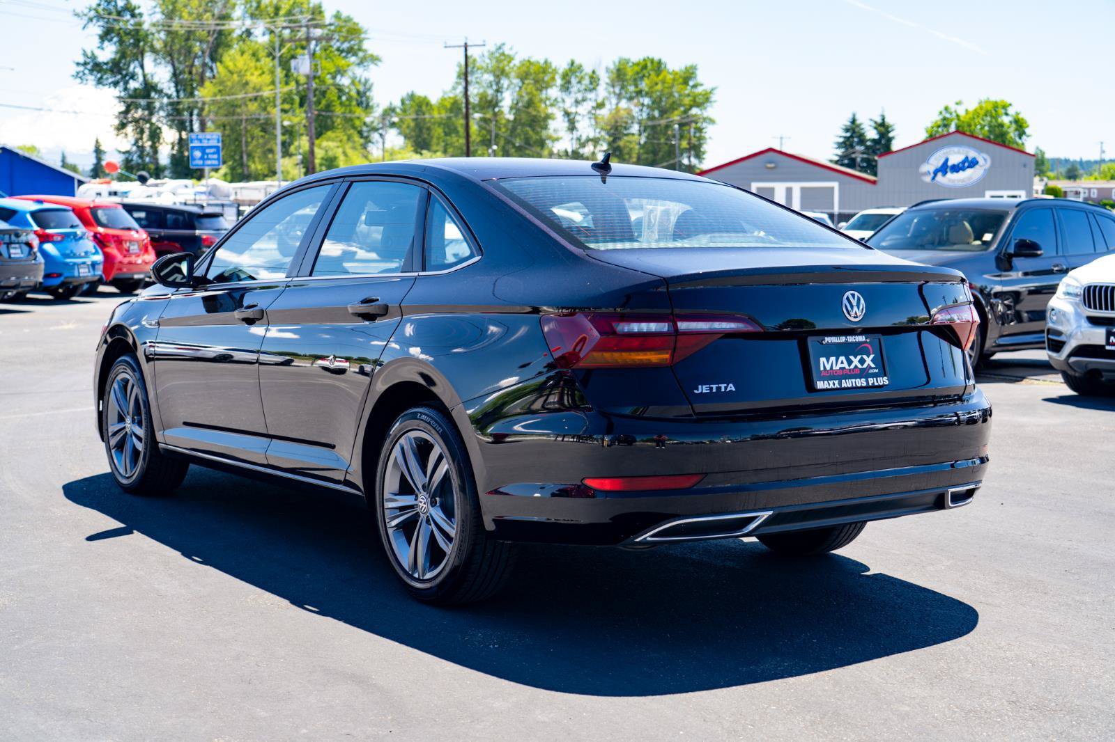 Used 2019 Volkswagen Jetta R-Line FWD image 12
