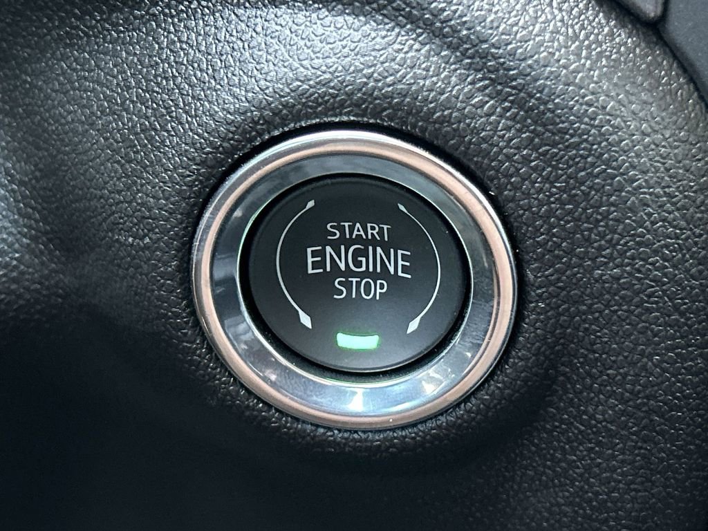 New 2025 GMC Sierra 3500 Pro w/ Convenience Package image 17