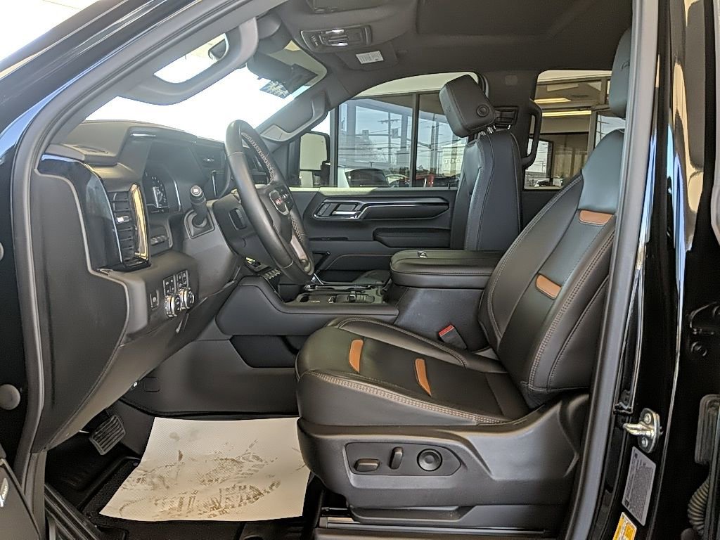 Used 2024 GMC Sierra 2500 AT4 w/ AT4 Premium Plus Package image 15