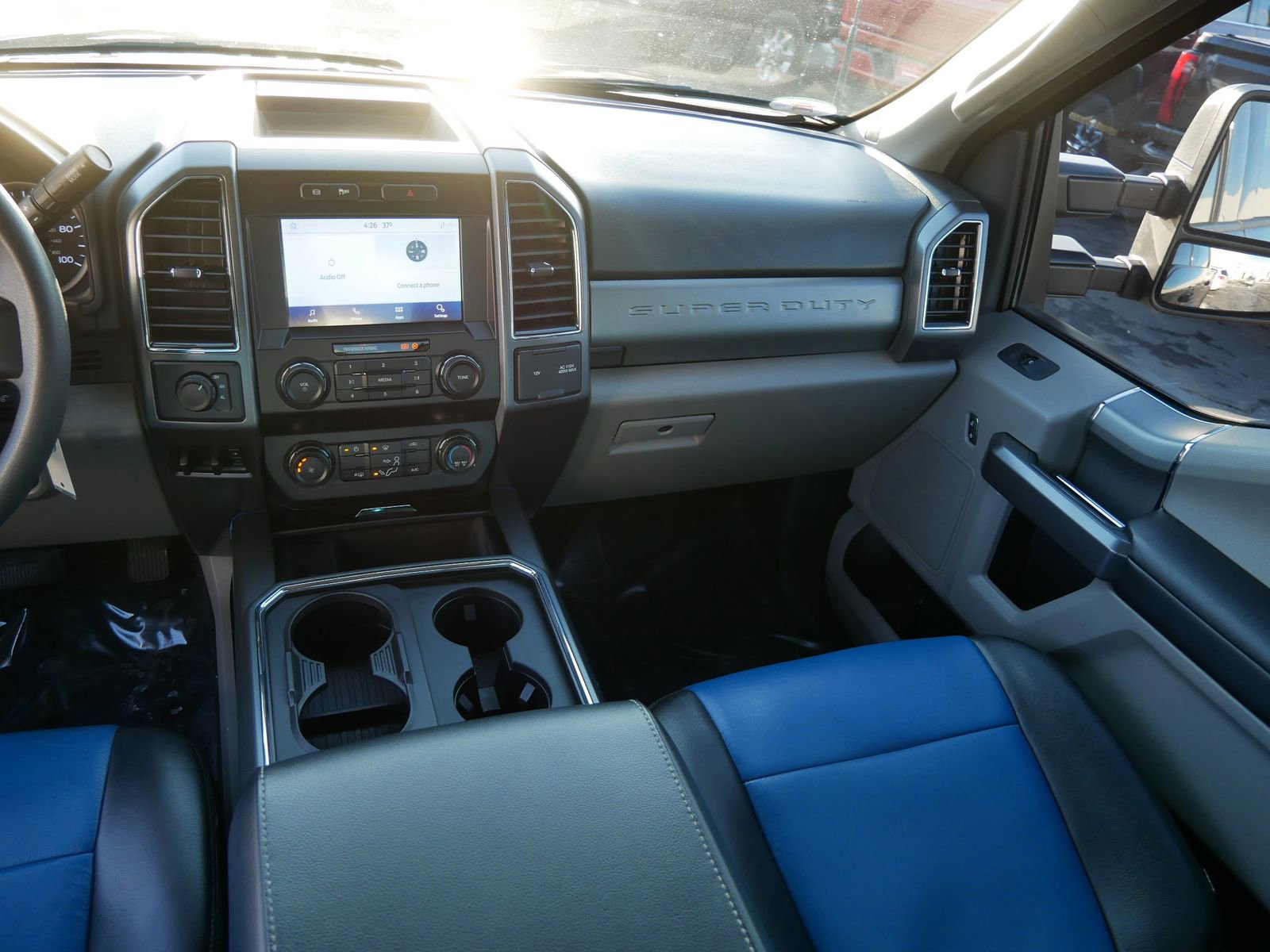 Used 2022 Ford F350 XLT w/ Black Appearance Package image 15