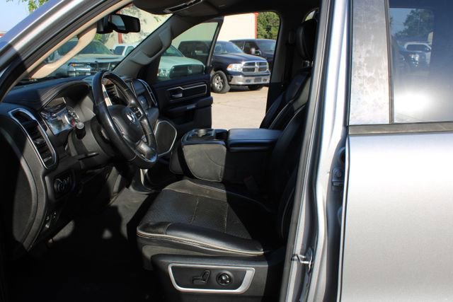 Used 2019 RAM 1500 Laramie AWD/4WD image 14