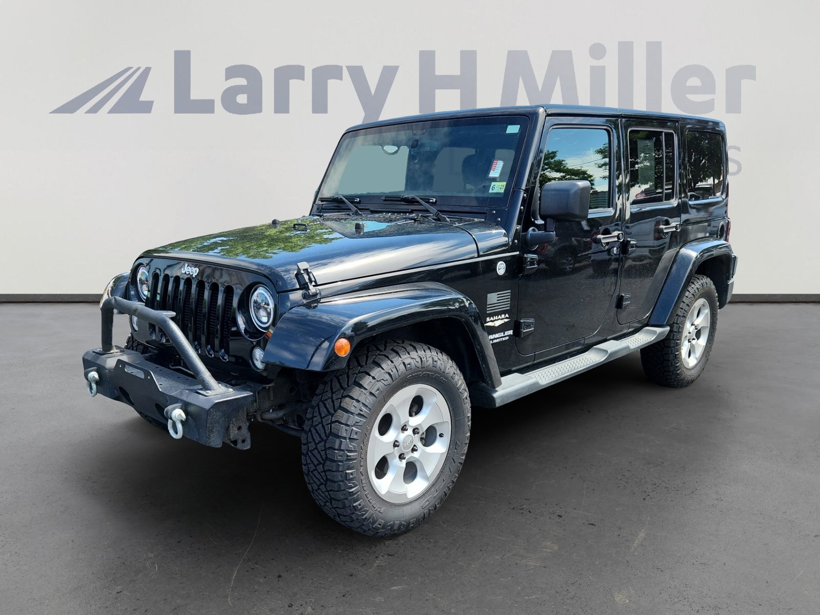 Used 2015 Jeep Wrangler Unlimited Sahara w/ Connectivity Group