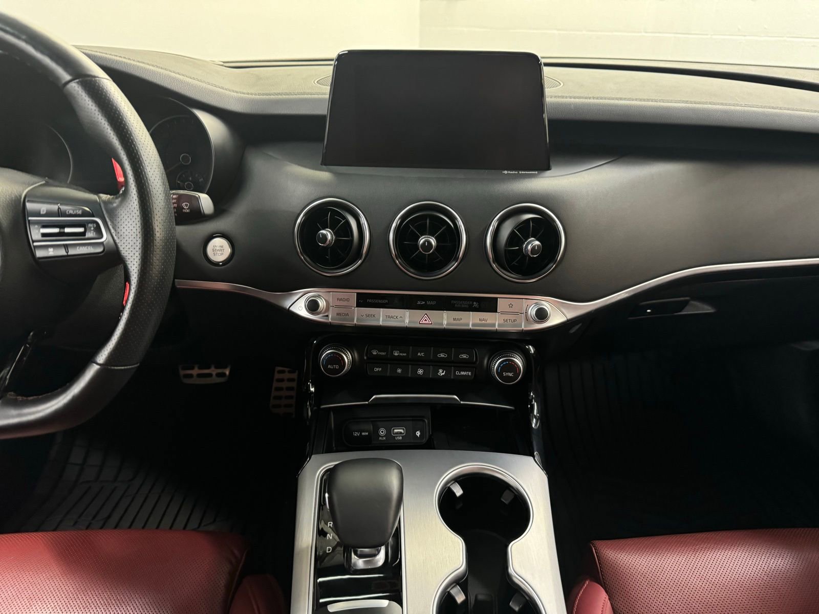 Used 2020 Kia Stinger GT2 image 16