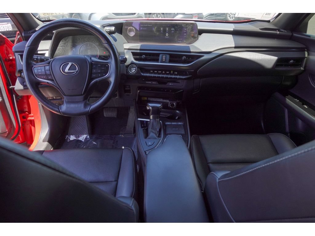 Used 2019 Lexus UX 200 w/ Premium Package FWD image 29