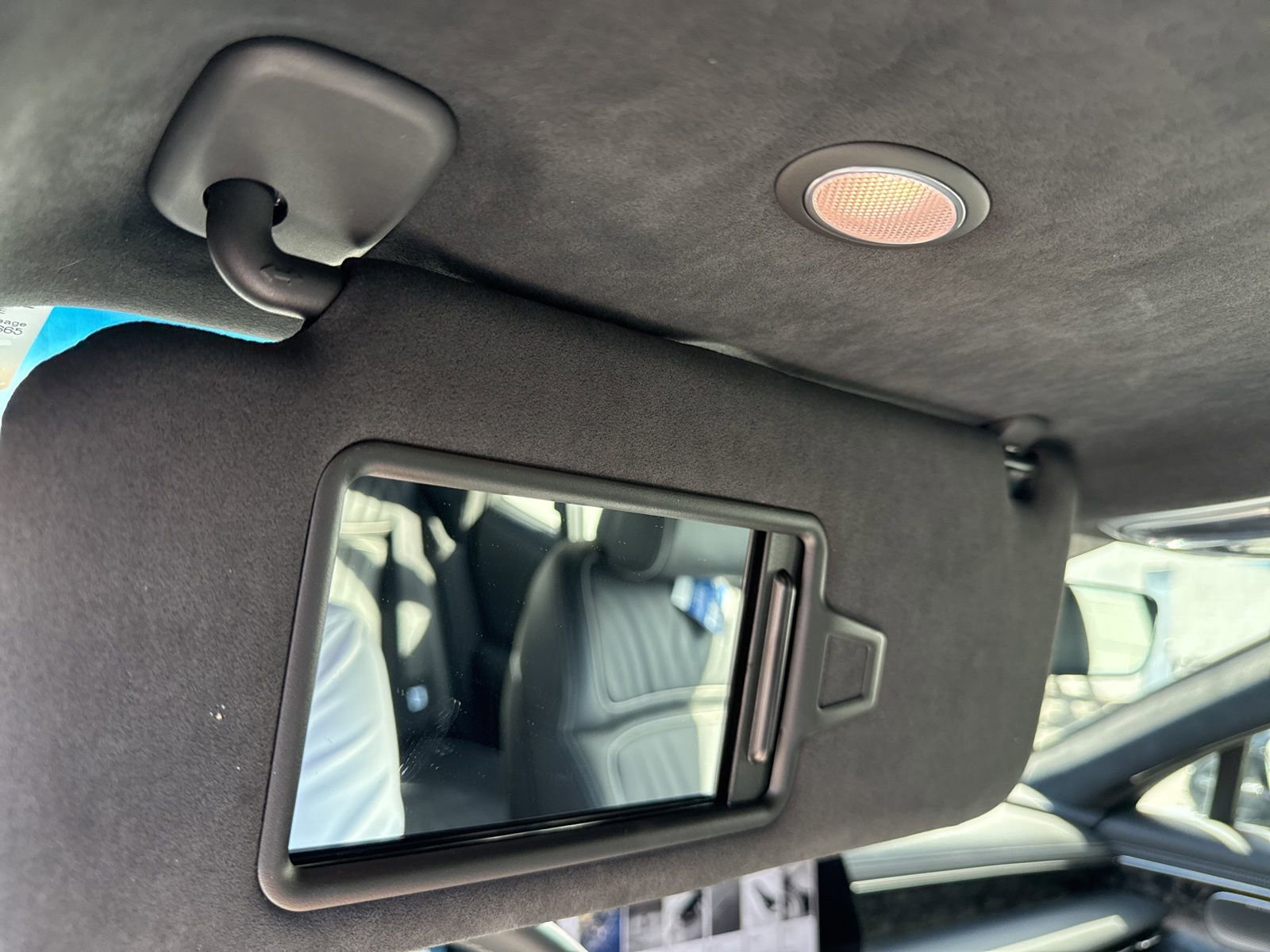 Used 2025 Genesis G90 3.5T image 30