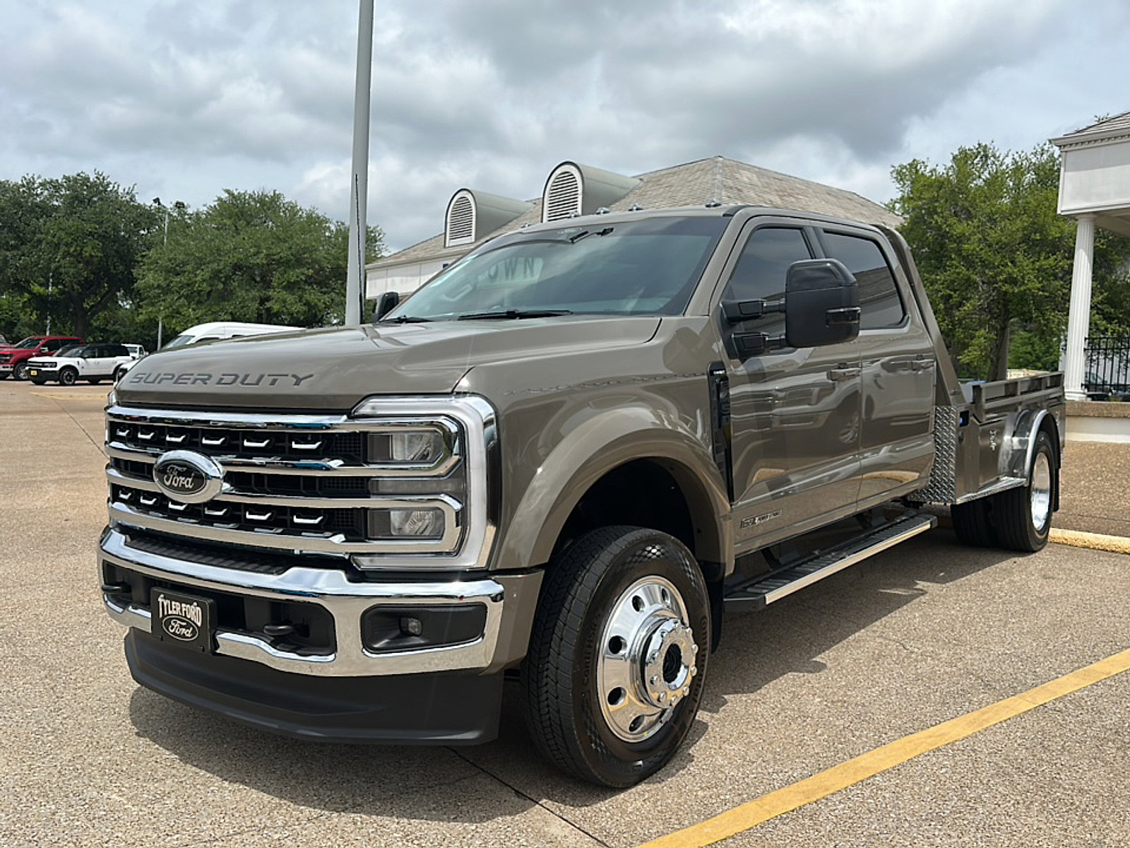 New 2026 Ford F450 Lariat AWD/4WD image 1