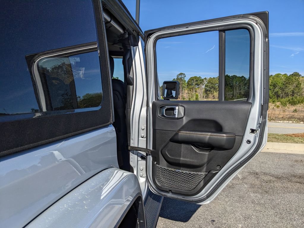 Used 2024 Jeep Wrangler Unlimited Sahara w/ Technology Group image 63