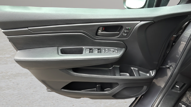 Used 2025 Honda Odyssey EX-L image 17