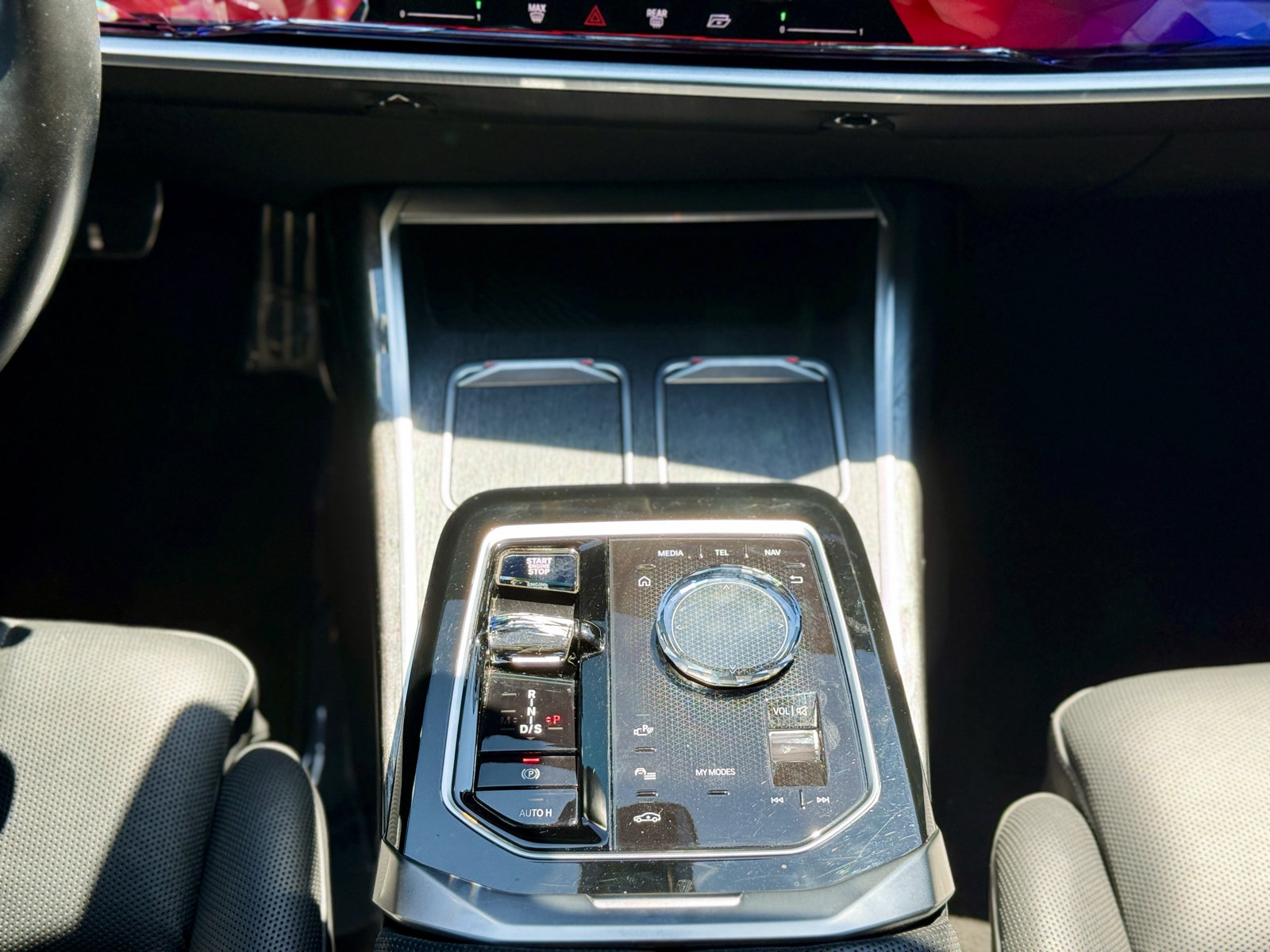 Used 2023 BMW 760i xDrive w/ Executive Package AWD/4WD image 34