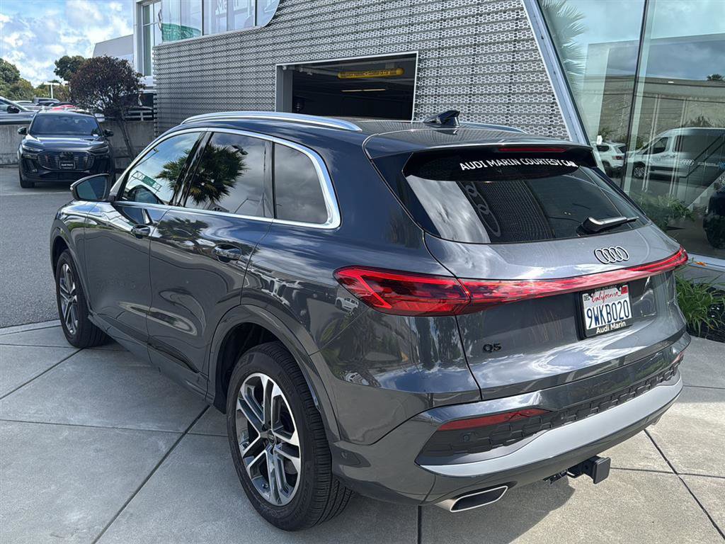 Used 2025 Audi Q5 Premium Plus w/ Premium Plus image 8