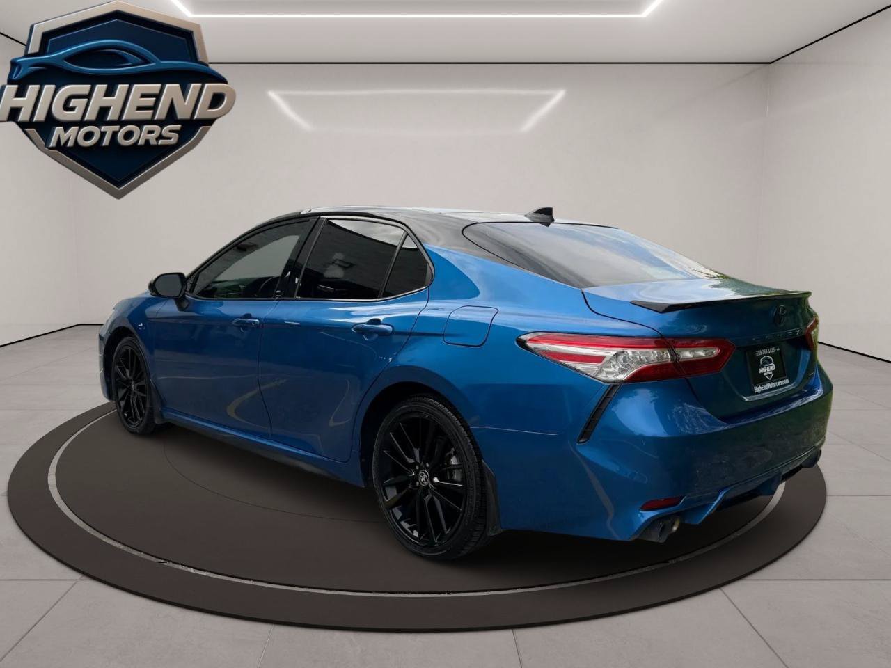 Used 2020 Toyota Camry XSE w/ Navigation Package FWD image 4