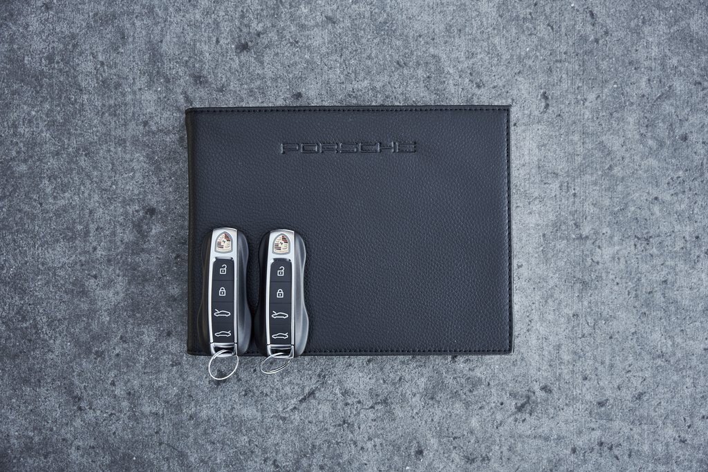 Used 2020 Porsche Taycan Turbo S image 77