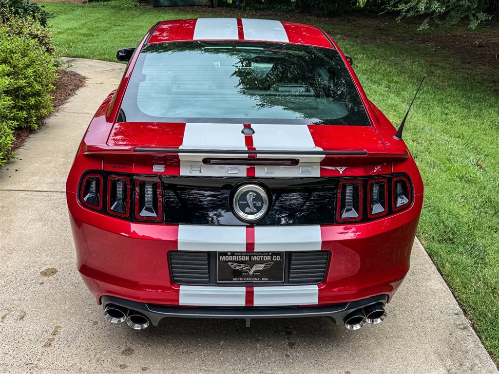 Used 2013 Ford Mustang Shelby GT500 RWD image 36