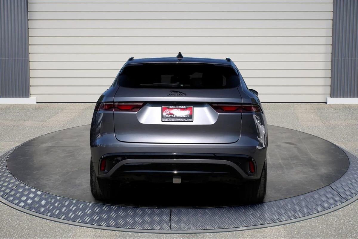 Used 2024 Jaguar F-PACE R-Dynamic S image 6