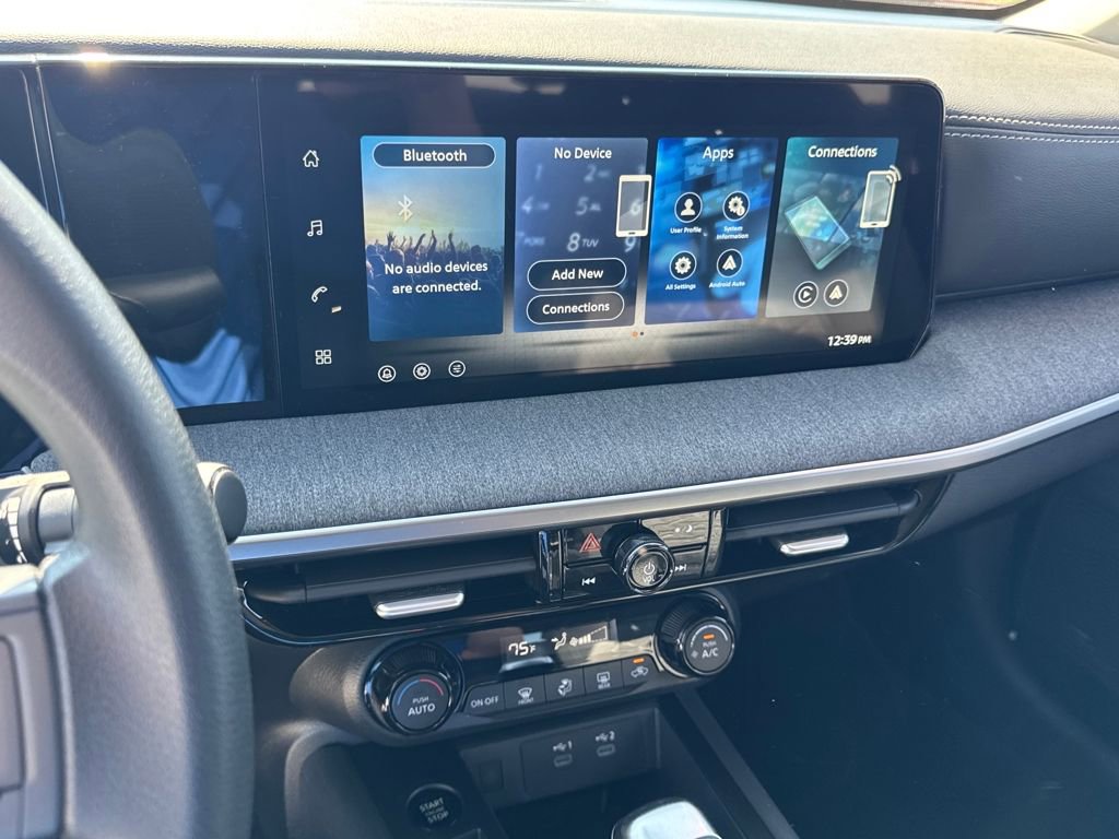 New 2026 Nissan Kicks SV image 13