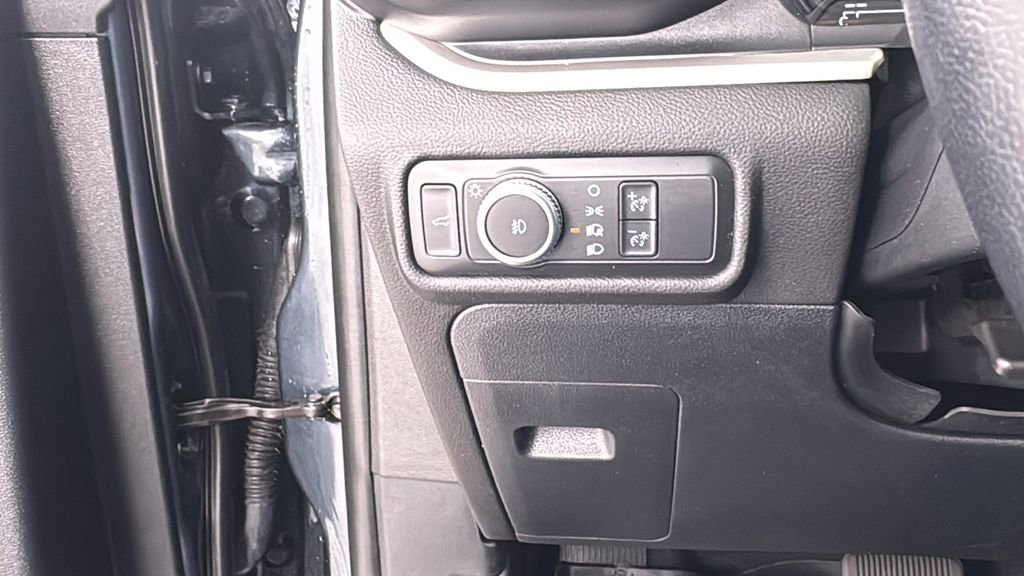 Used 2022 Ford Explorer XLT w/ Equipment Group 202A image 33