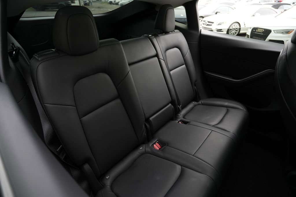 Used 2020 Tesla Model Y Performance image 30