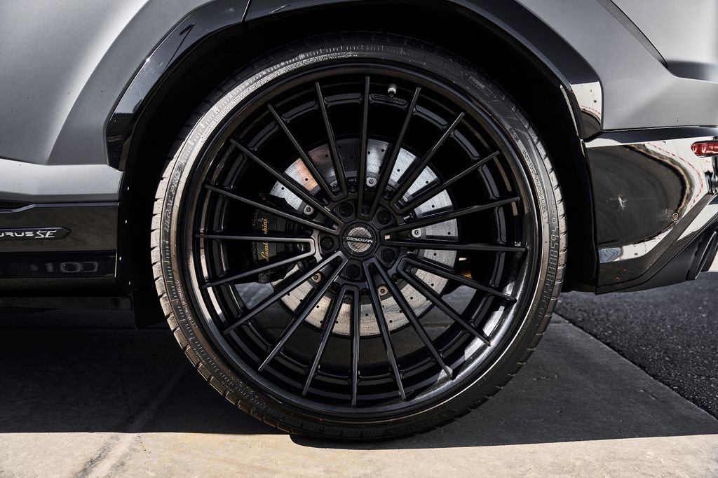 Used 2025 Lamborghini Urus S AWD/4WD image 18