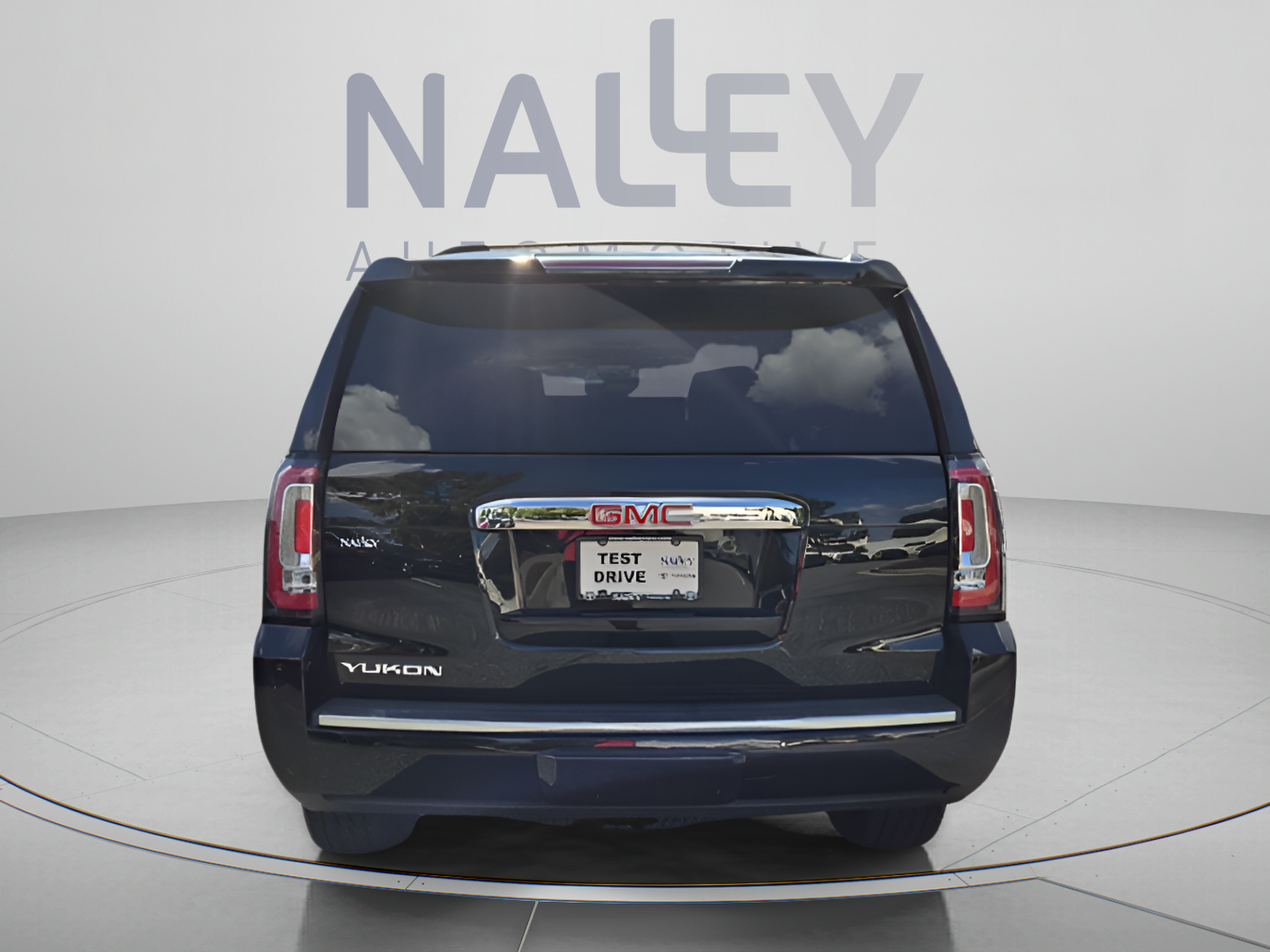 Used 2019 GMC Yukon Denali AWD/4WD image 4