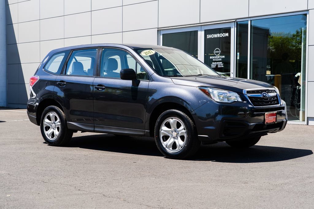 Used 2017 Subaru Forester 2.5i AWD/4WD image 1