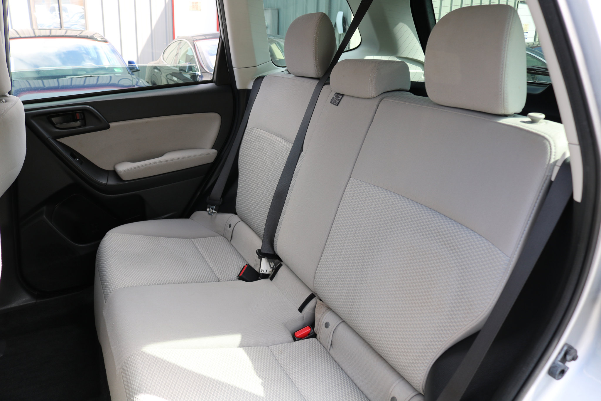 Used 2015 Subaru Forester 2.5i w/ Alloy Wheel Package image 32