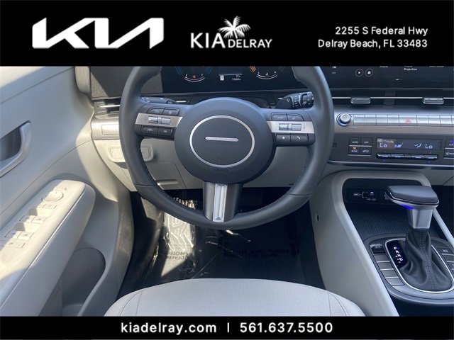 Used 2025 Hyundai Kona SEL image 11