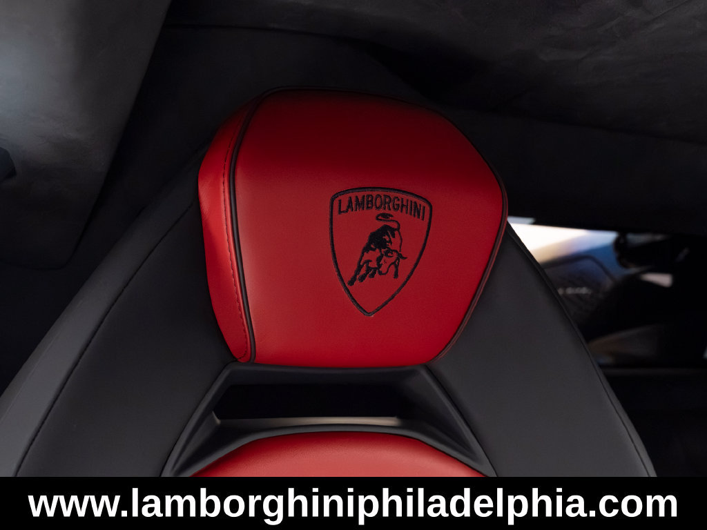 Used 2024 Lamborghini Revuelto AWD/4WD image 41