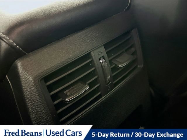 Used 2025 Mitsubishi Outlander SE image 27