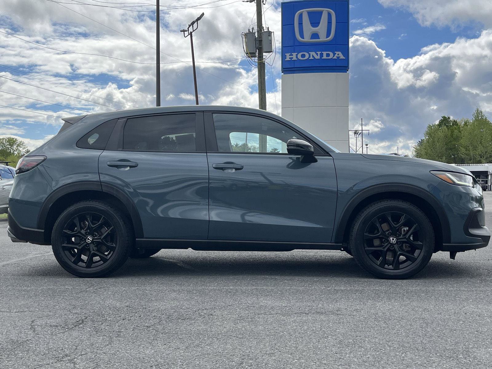 Certified 2024 Honda HR-V Sport image 4